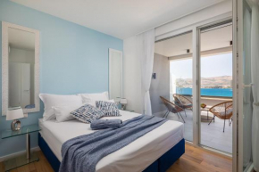 Luxury Apartment Dreams in Okrug with swimming pool, sea view, Wifi, parking